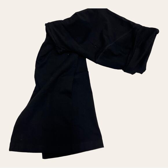 Maternity pants.  Old Navy Black size large pants. Rollover waist. 4 way stretch - Picture 5 of 7